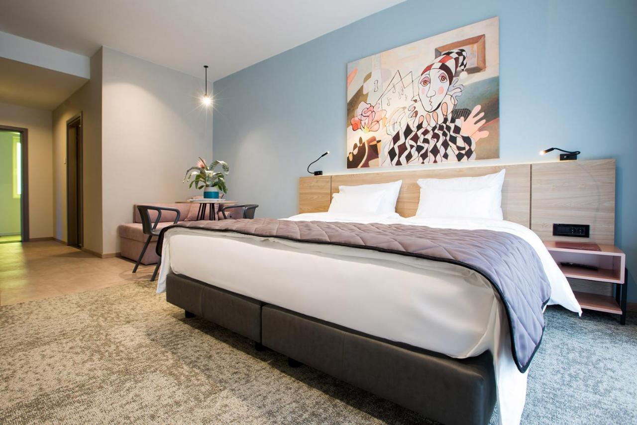 סובוטיקה Hotel Forum Garni מראה חיצוני תמונה