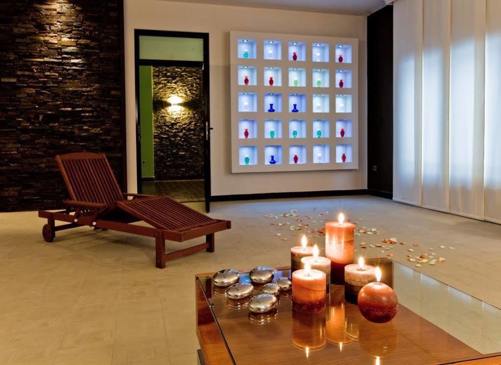 סובוטיקה Hotel Forum Garni מראה חיצוני תמונה