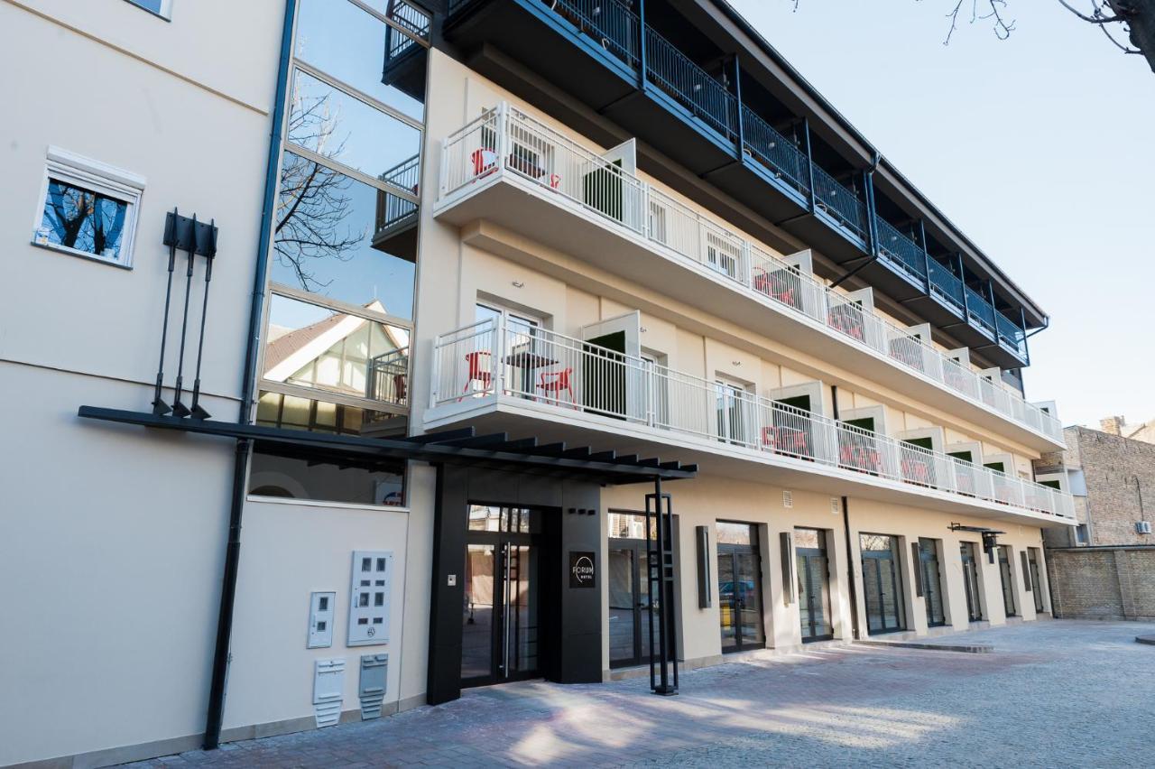 סובוטיקה Hotel Forum Garni מראה חיצוני תמונה