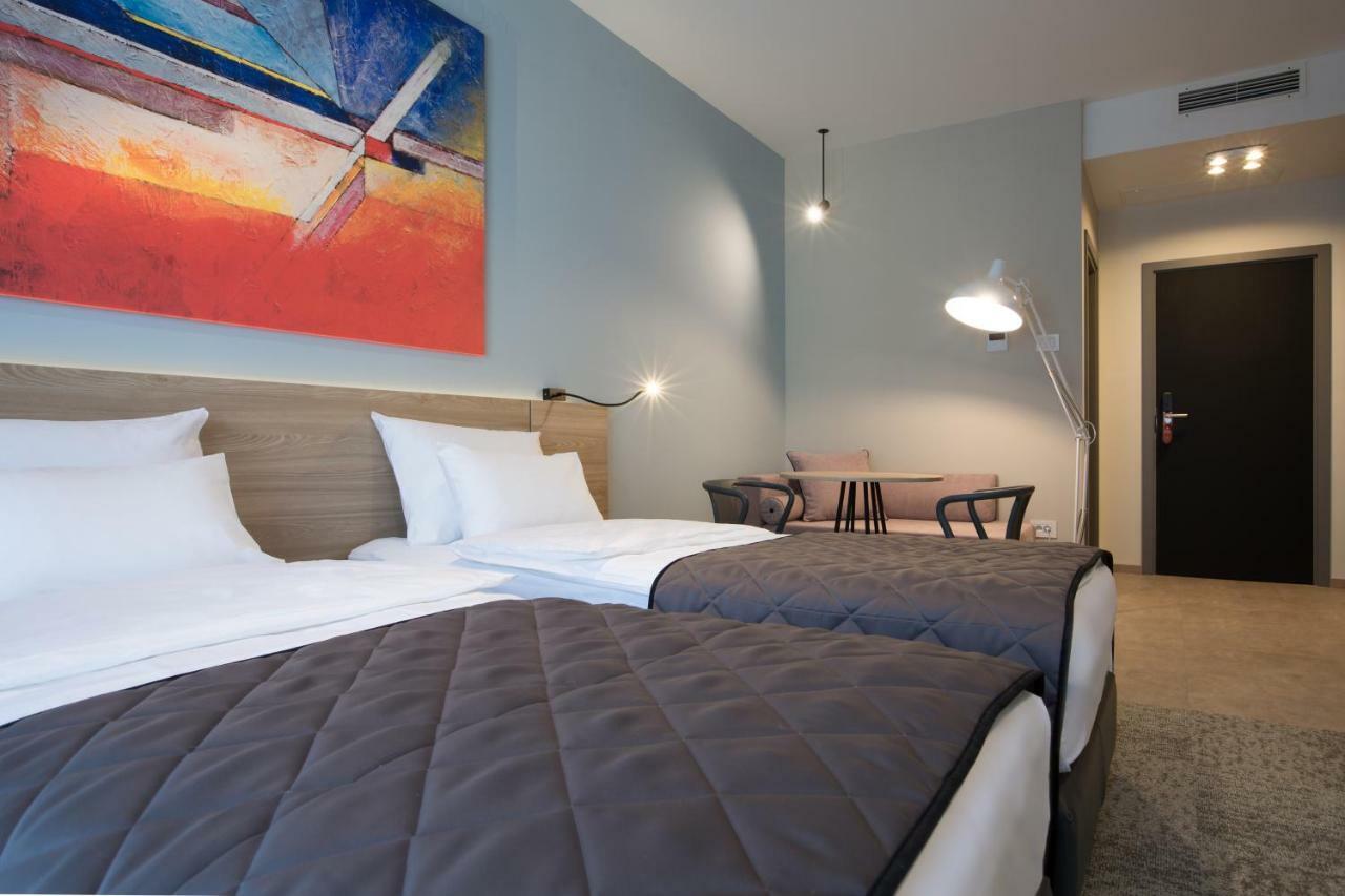 סובוטיקה Hotel Forum Garni מראה חיצוני תמונה